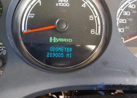 2008 Chevrolet Tahoe Hybrid z USA, uszkodzony, nr VIN 1GNFC135X8R219206